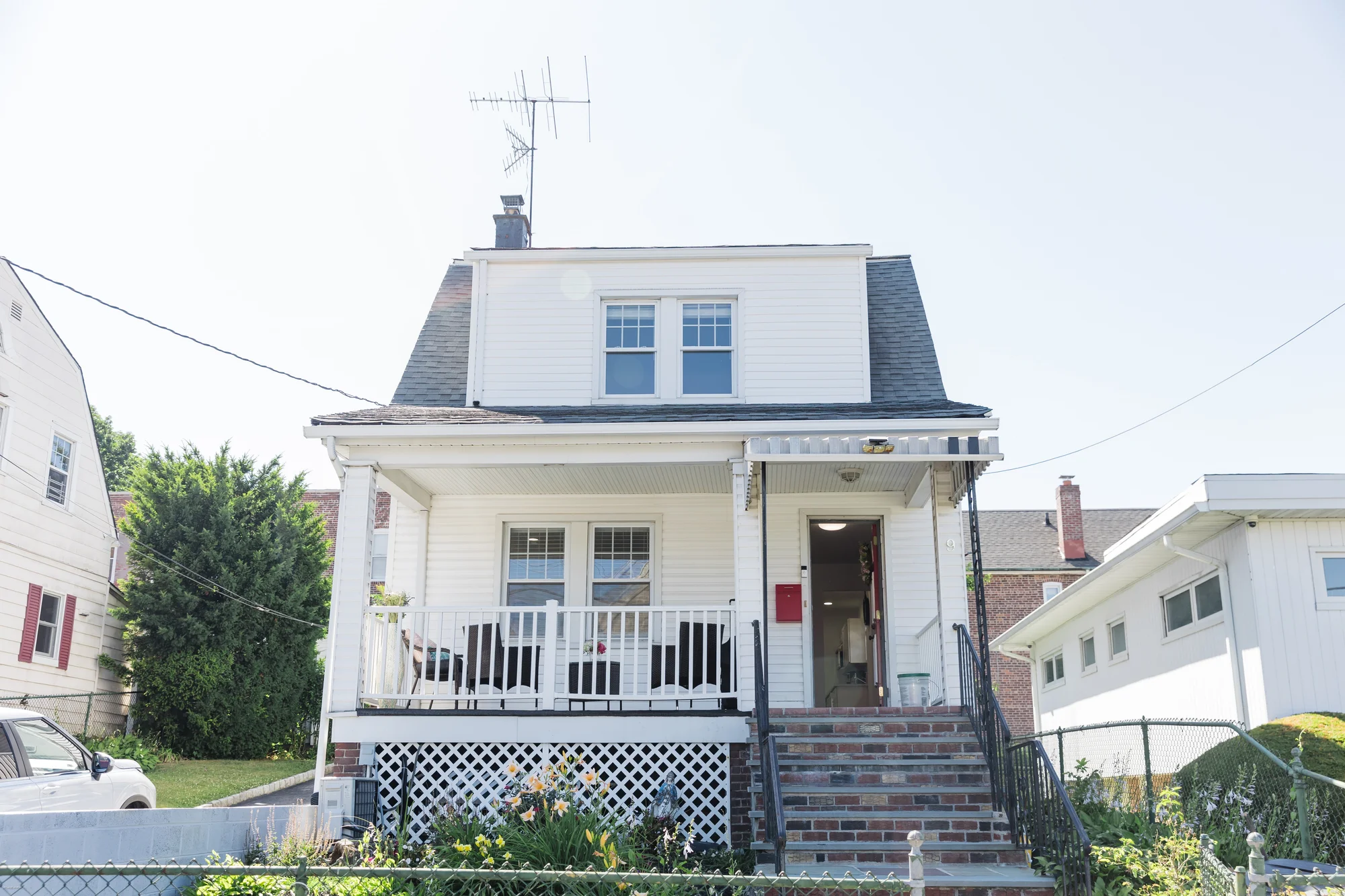 Harty's Terrace 9 Kimball Avenue image 1