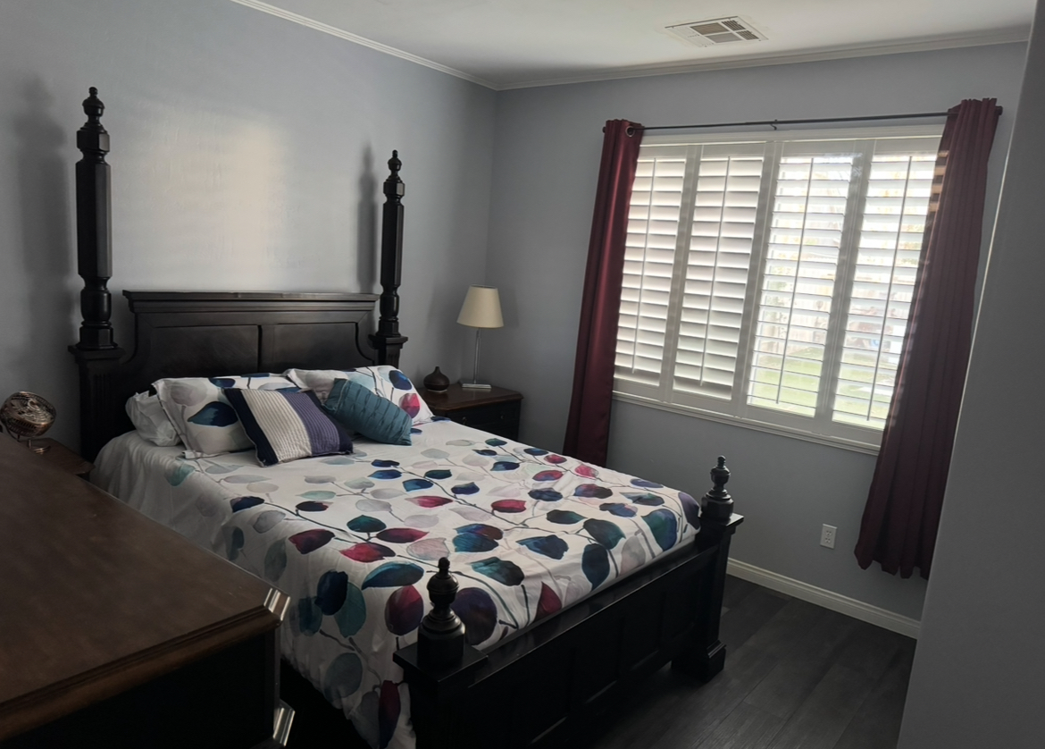 Cozy Night-Shift Ready Room image 1