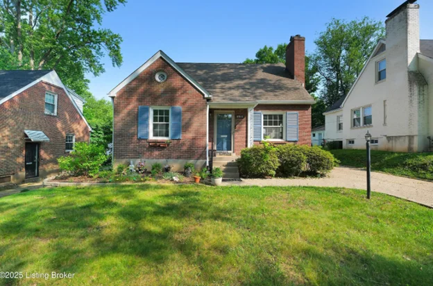St Matthews Furnished Basement image 1